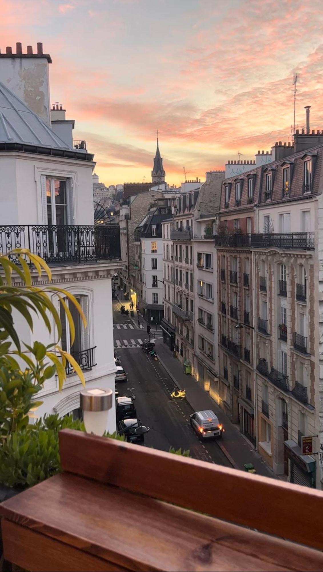 Appartement Vue Montmartre & Balcon *